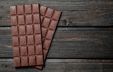 Dark chocolate bars.