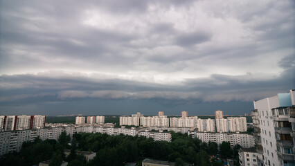 Shelf cloud over Moscow before thunderstorm