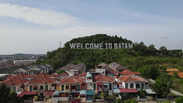 Welcome to Batam, a landmark to welcome tourists visiting Batam City, Riau Islands Province. Batam is an island that is a free trade area in Indonesia.	