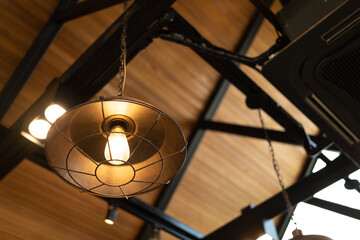 Fototapeta na wymiar Ceiling light bulbs. vintage lamp, bulb decorative in home