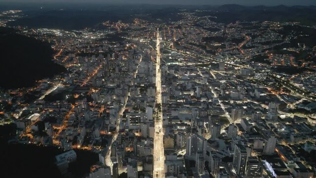 Juiz de Fora - Avenida Rio Branco a noite