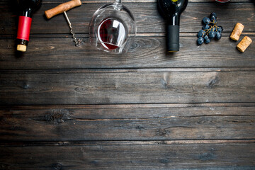 Wine background. Red wine with grapes.