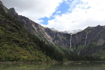 Fototapeta na wymiar Glacier national park avalanche lake
