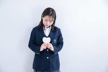 ハートを持った女子高生　high school girl