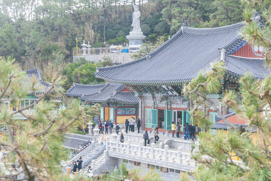 The most beautiful temple in Korea: Haedong Yonggungsa in Busan, South Korea 