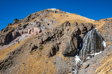 A walk along the Baksan gorge to the waterfall 