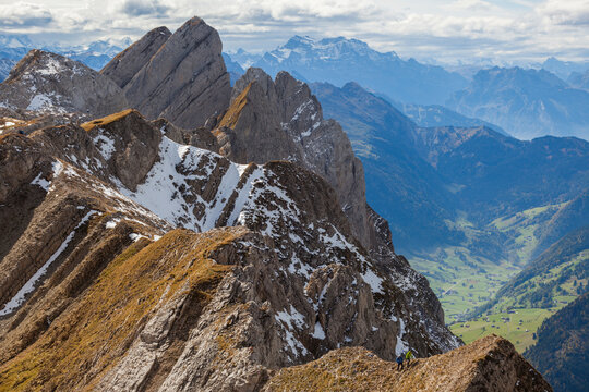 Mountain range in Swiss Alps, Lisengrat,&acirc;&euro;&nbsp;Alpstein, St. Gallen Canton, Switzerland