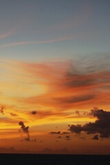 Obraz na płótnie Canvas Sonnenaufgang über Ozean