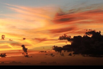 Fototapeta na wymiar Sonnenaufgang über Ozean