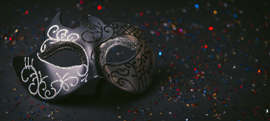 Female carnival mask with glittering background - obrazy, fototapety, plakaty