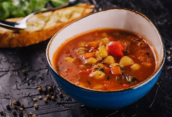 Curry soup with sweet potato, chickpea and red pepper