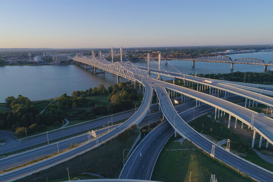 Louisville, KY Bridges