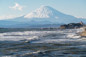 富士山と湘南の海（七里ヶ浜にて撮影）
