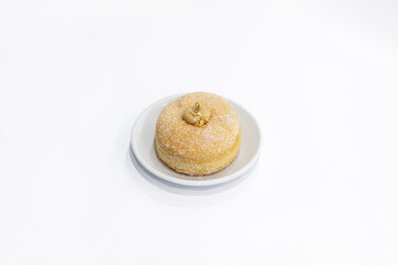 Bomba, bombolone,  ripiena, nocciola, crema,  dolce fritto, fritto, pasta morbida, morbido, Krapfen, tipico, roma, italia, alimento, frittelle, dessert, dolce, al forno, isolata, dolci, bianco, piatto