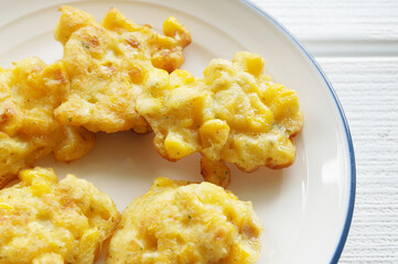 とうもろこしのかき揚げ