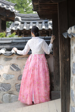 Korean traditional clothes