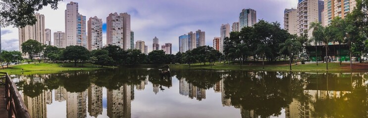 Fototapeta na wymiar city skyline panorama