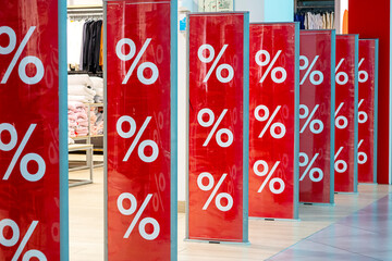 A sale sign at the mall.