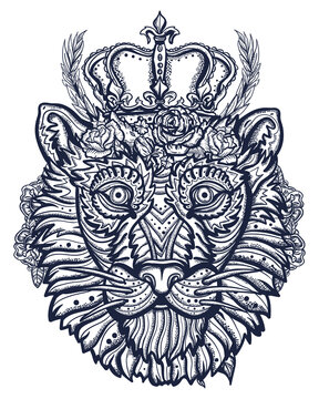 Royal lion and golden crown. African wild animals portrait. Old school tattoo vector art. Hand drawn graphic. Isolated on white. Traditional flash tattooing
