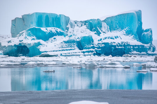 Piccolo scorcio sulla laguna di Jokulsarlon in Islanda.