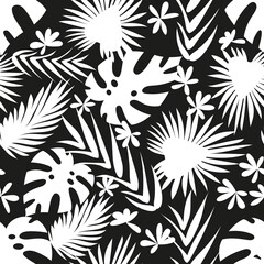 Seamless pattern with monochrome tropical palm leaves. Exotic foliage background.