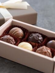 ギフトボックスに入ったチョコレート