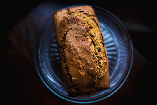 Close-up of pumpkin bread in plate on table