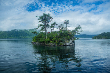 十和田湖の小島