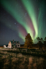 Abandoned Farm with Aurora borealis - Iceland 