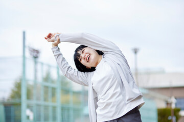 運動する若い日本人女性 - obrazy, fototapety, plakaty