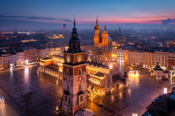 Fototapeta na wymiar Old town of Krakow with amazing architecture at dawn, Poland.
