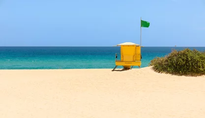 Crédence de cuisine en verre imprimé les îles Canaries Lifeguard tower on the beach, Fuerteventura