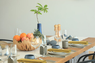 Glasses, vases and accessories for the kitchen and dining table.