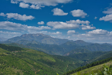 Fototapeta na wymiar Landschaft in den Albanischen Alpen 