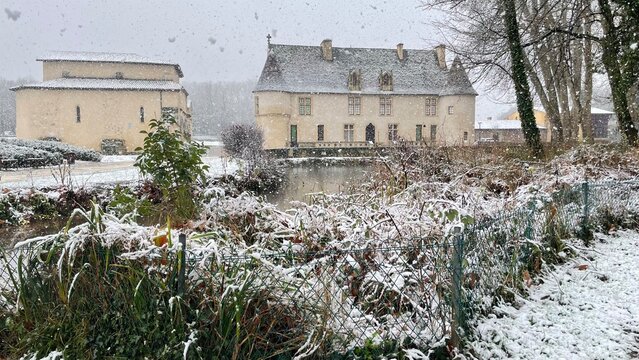 old castle in the spring  Cayac Gradignan
