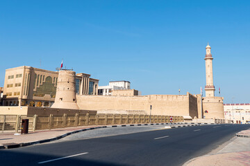 Fototapeta premium ancient fortress in dubai blue sky, United Arab Emirates
