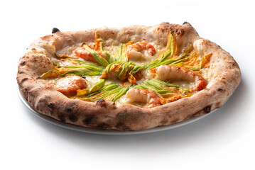 Deliziosa pizza gourmet condita con fiori di zucca e scampi, cibo italiano 