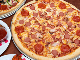 different types of pizza