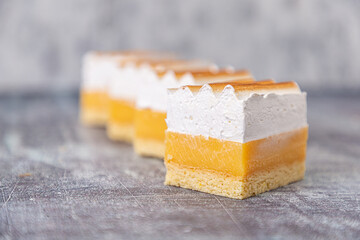 lemon cake with meringue
