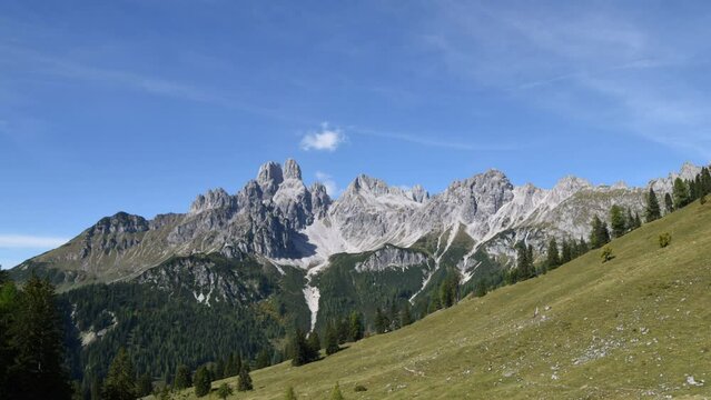 Zeitraffer, Gosau-Kamm und Bischofsm&uuml;tze, Dachstein Steiermark Salzburg