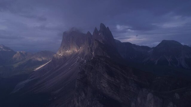 Dolomites Odle Seeda fly 