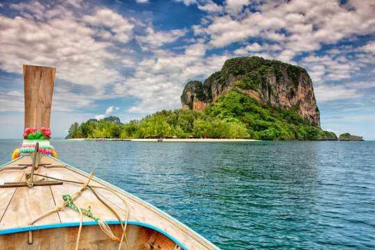 turquoise waters and white sand in Ko Poda island. Thailand. Krabi. Asia
