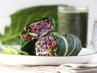 Collard vegetable wrap with cabbage and tomato