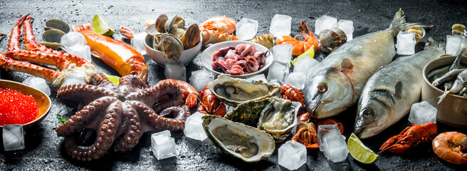 Various seafood with ice.
