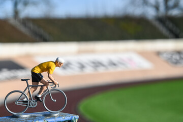 sport cycliste cyclisme velo velodrome sprint tour de france maillot jaune