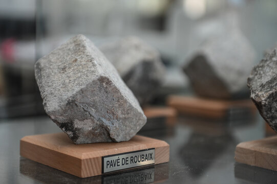 pav&eacute; Roubaix symbole troph&eacute;e Paris Roubaix cyclisme