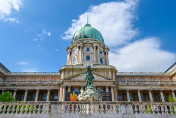 Fototapeta na wymiar Buda Castle Royal Palace and Hungarian National Gallery in budapest, Hungary