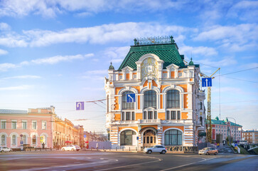 Fototapeta na wymiar Palace of Labor in the light of an autumn morning, Bolshaya Pokrovskaya street, Nizhny Novgorod