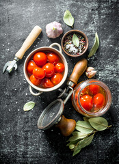 Preserved tomatoes with Bay leaf and garlic.