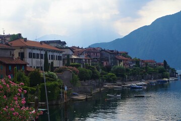 Fototapeta na wymiar Ossuccio Jezioro Como